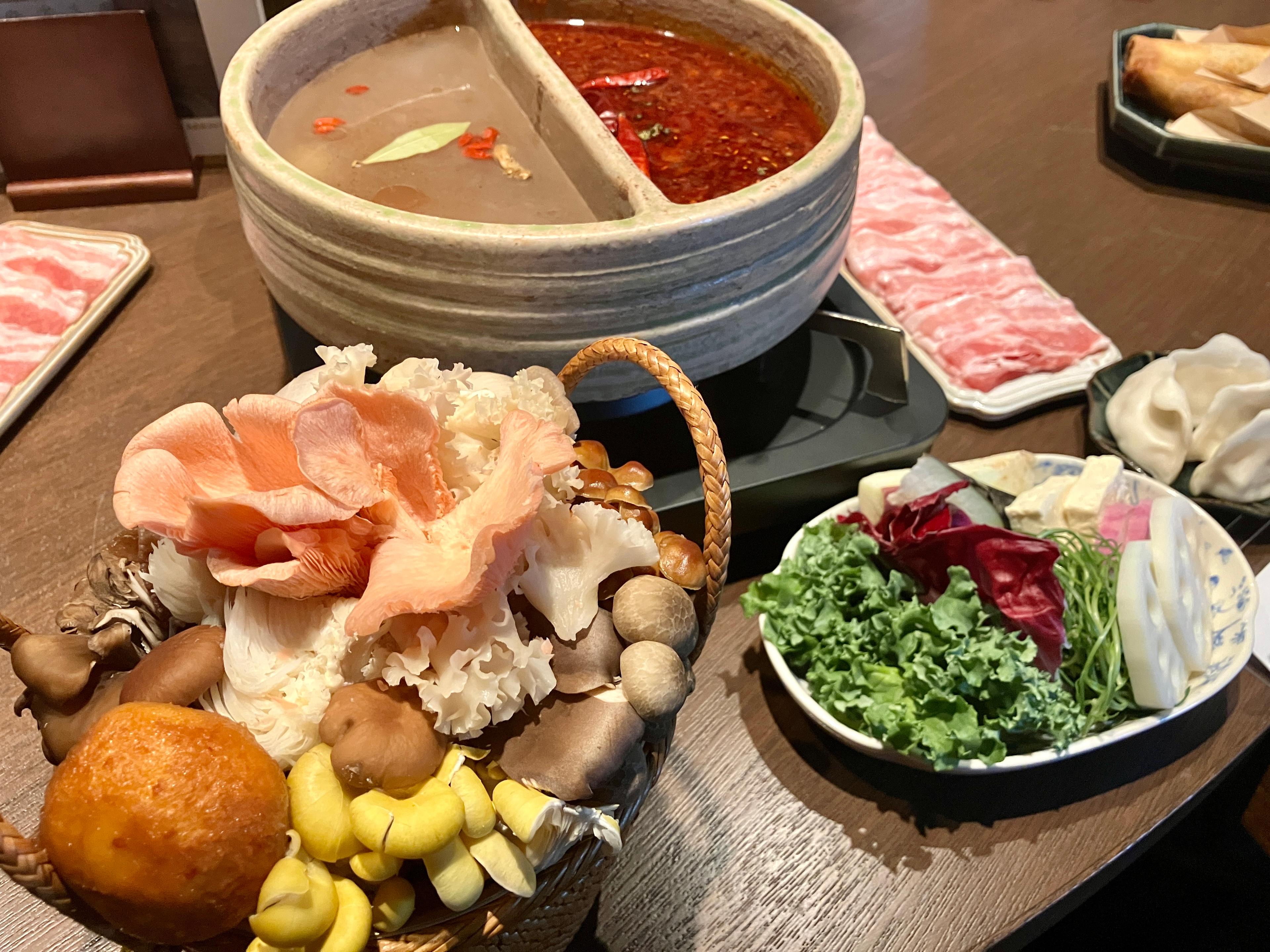 【体験レポ】予約必須の「裏の山の木の子」が吉祥寺へ。発酵が香る限定の"酸菜きのこ鍋"を味わう